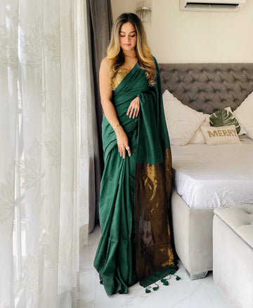 Bottle Green Handloom Cotton Saree