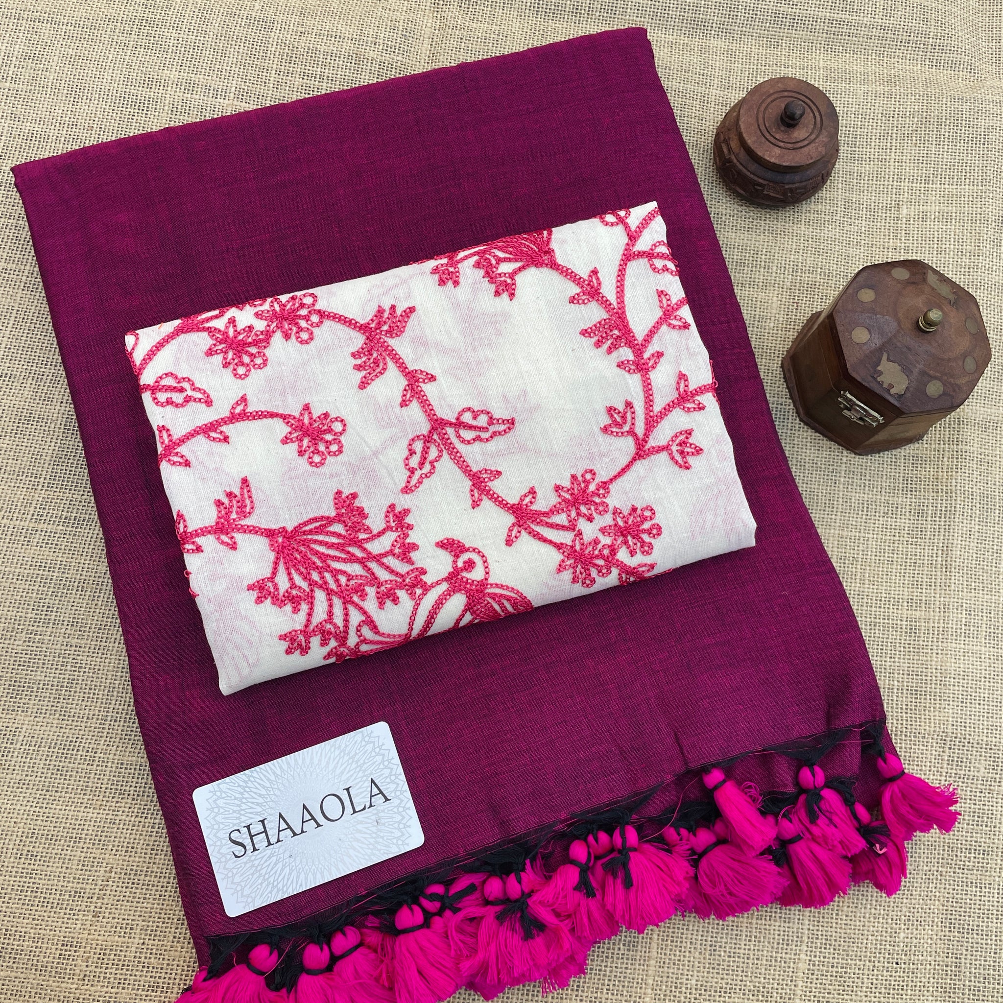 Magenta Handloom Cotton Saree With Designer Blouse