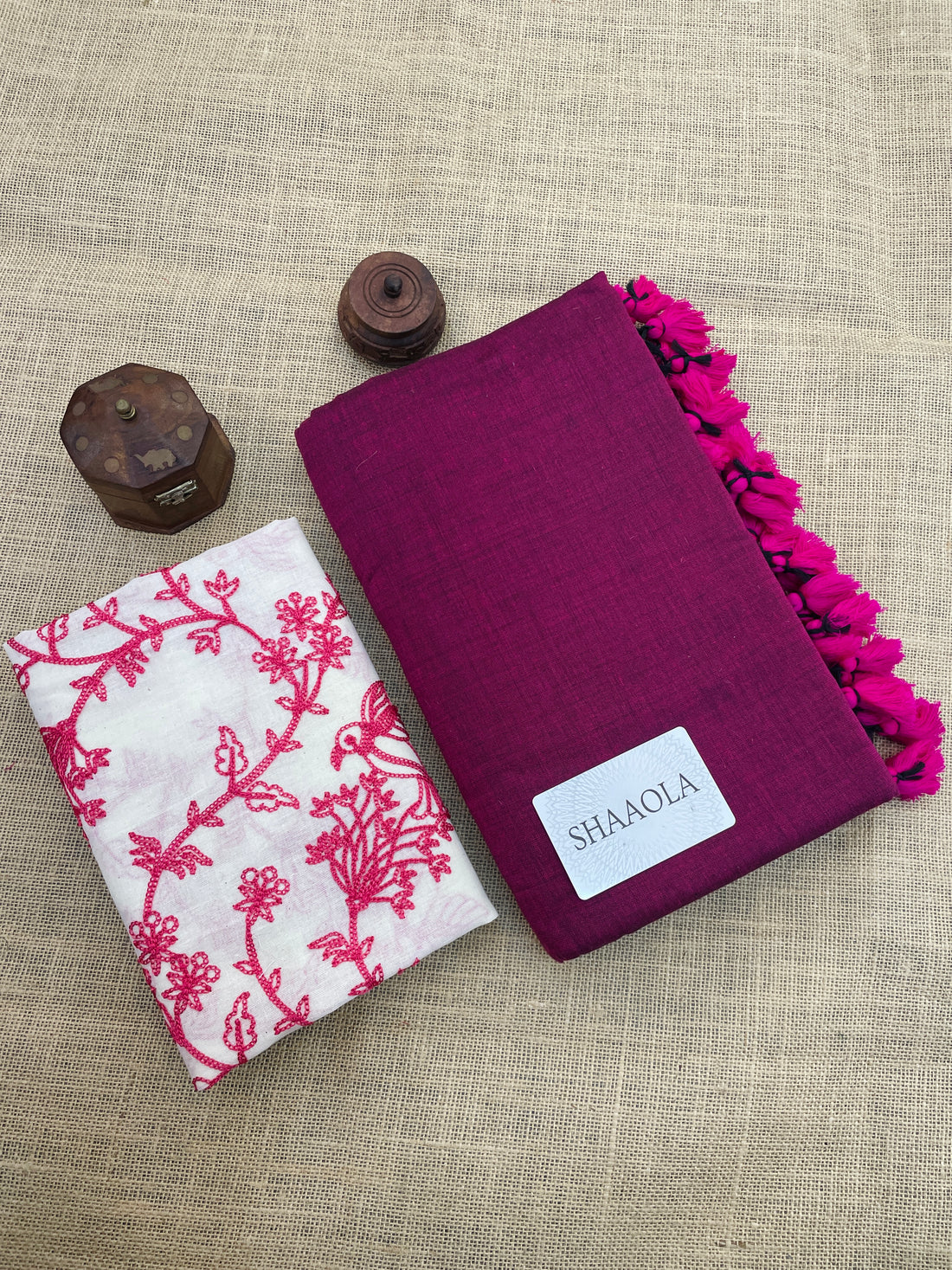 Magenta Handloom Cotton Saree With Designer Blouse