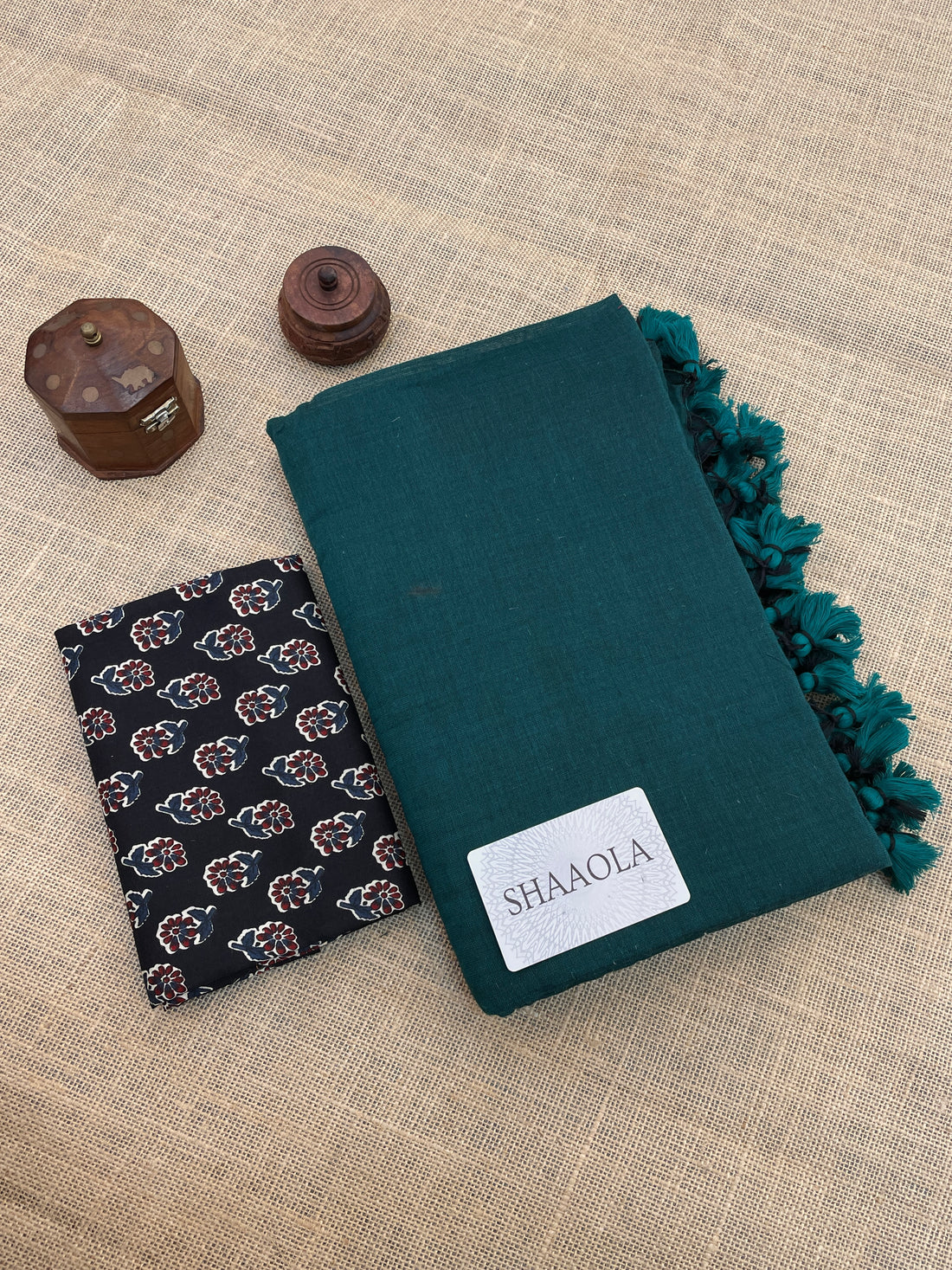 Rama Handloom Cotton Saree With Designer Blouse