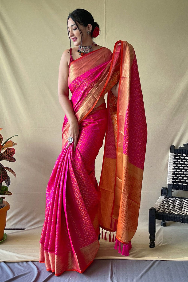 Magenta Silk Saree – Bunkar Sarees : Bridal Lehengas in Lucknow | Pure Silk  Saree | Kanjivaram Sarees